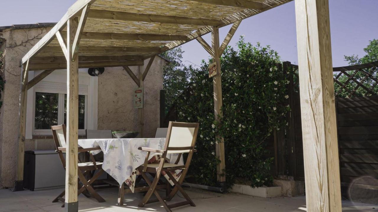 Une Petite Maison Entre Vignes Et Mer La Cadiere-d'Azur Exterior photo
